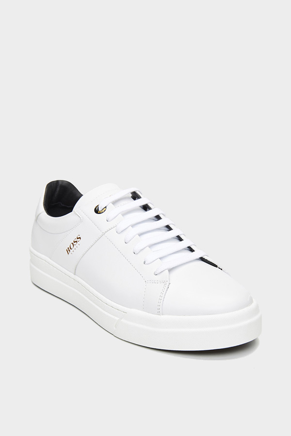 ΠΑΠΟΥΤΣΙΑ - WHITE GARDA